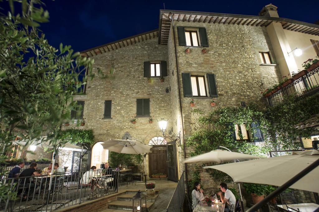 La Locanda Del Capitano Montone  Buitenkant foto