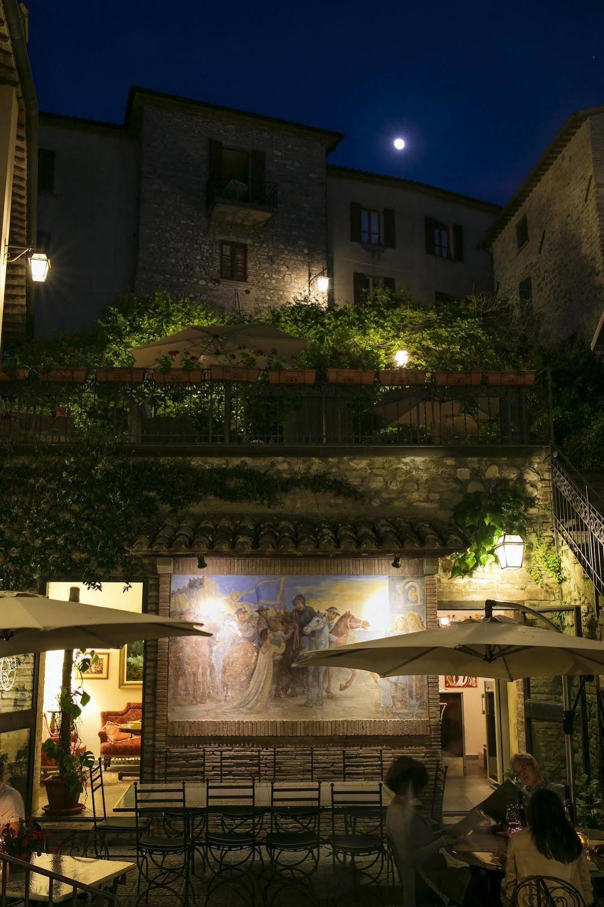 La Locanda Del Capitano Montone  Buitenkant foto